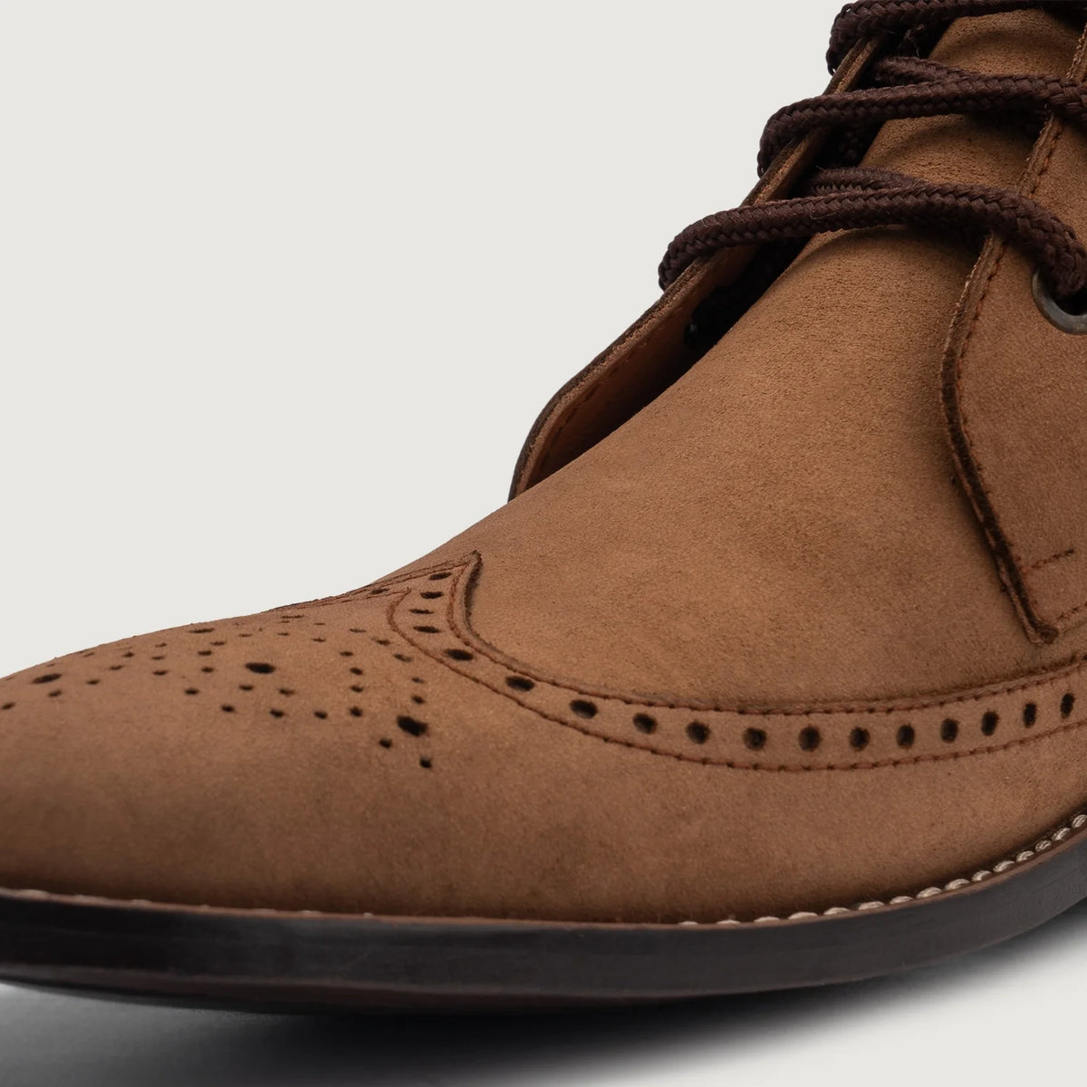 Authentic Full-Grain Leather Grain Texture & Heavy-Duty Seam Stitching Detail