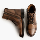 Close-Up Detail of Classic Collar & Heavy-Duty Zipper Hardware on Casa Moto Amber Wheat Leather Boots