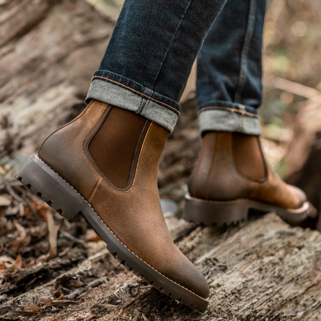 Cushioned Leather Insole & Ergonomic Arch Support Construction Detail