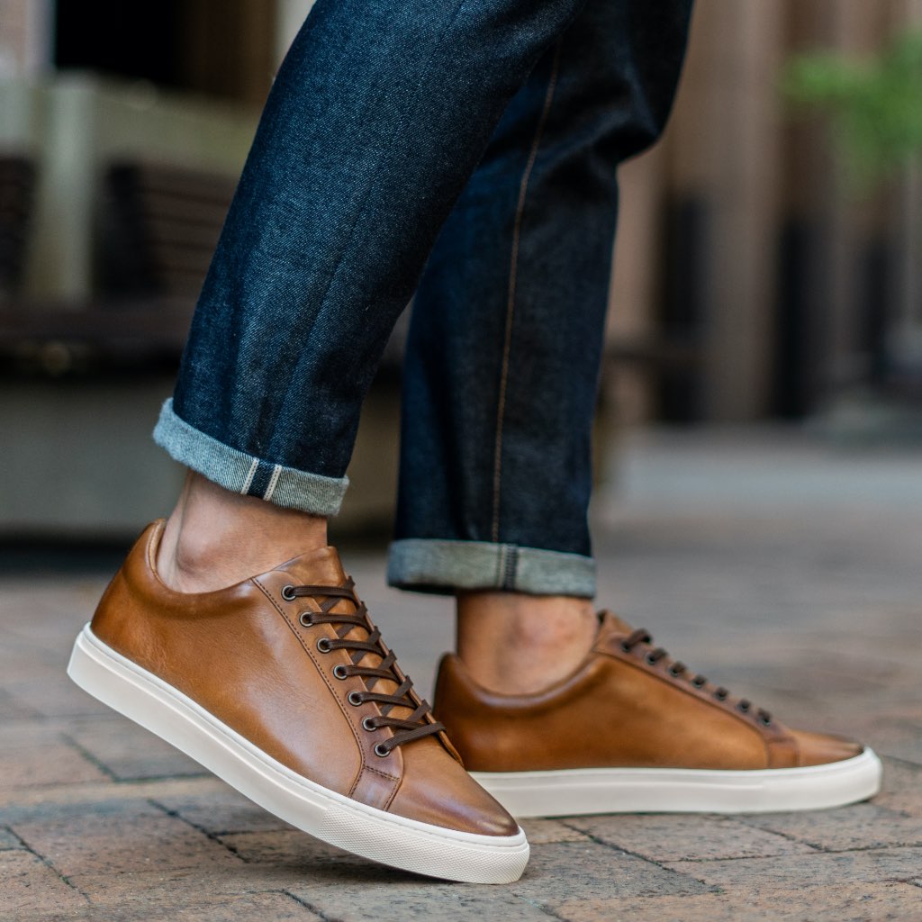 Cushioned Leather Insole & Ergonomic Arch Support Construction Detail