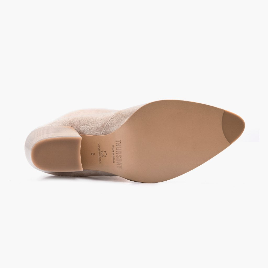 High-Traction Rubber Outsole & Lug Tread Pattern on Women's Tempest Sand Leather Boots