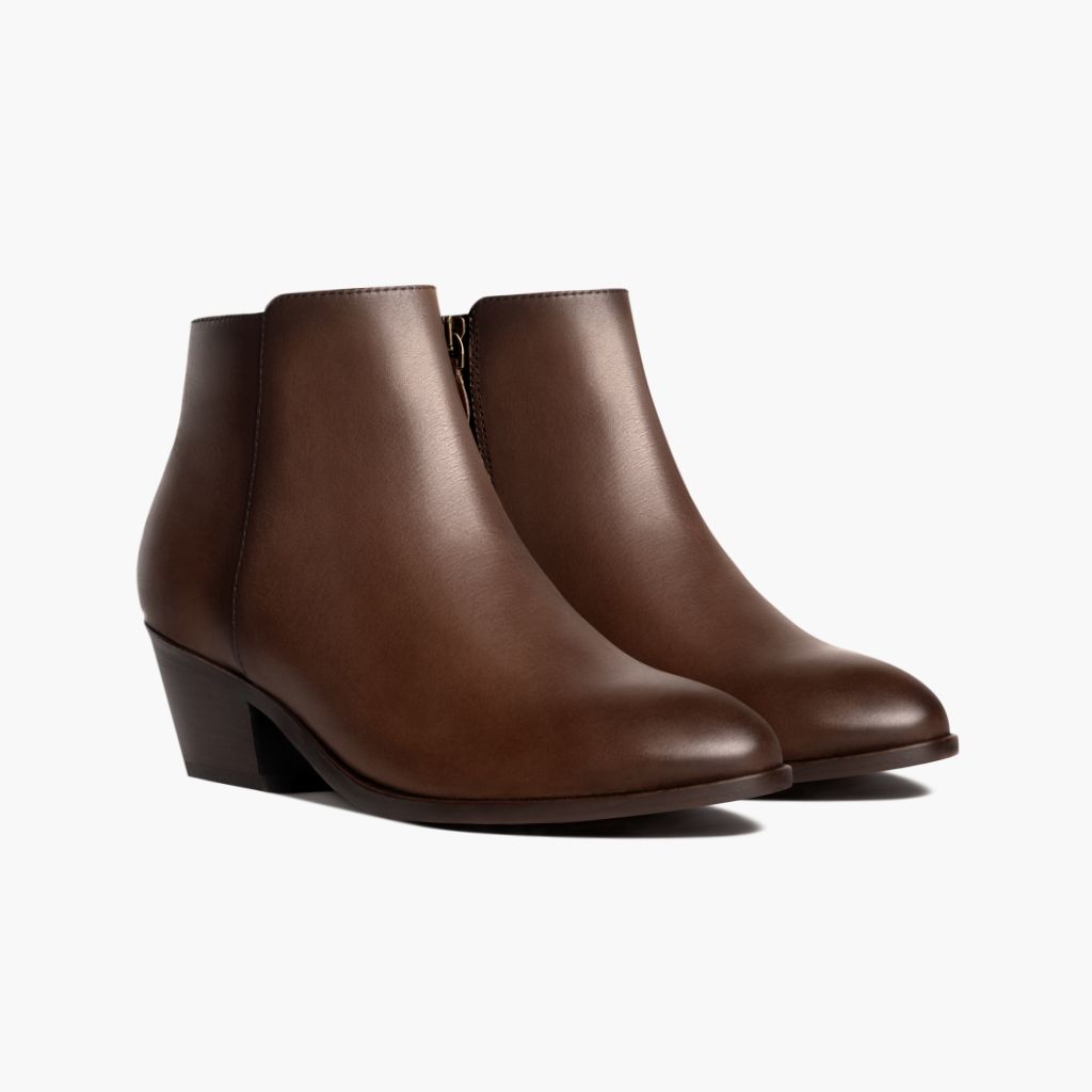Classic Full-Grain leather Boots - Goodyear Welt Construction & Front Toe Box Detail