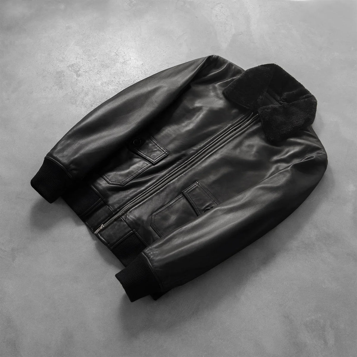 Rib Knit &amp; Hem Craftsmanship Construction Detail on Men's Airin G-1 Black Leather Bomber Jacket