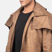 Close-Up Detail of Classic Collar &amp; Heavy-Duty Zipper Hardware on Men's Army Brown Leather Duster