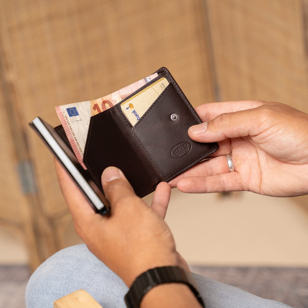 
Palma Full-Grain Leather Card Holder – alternate product view 3