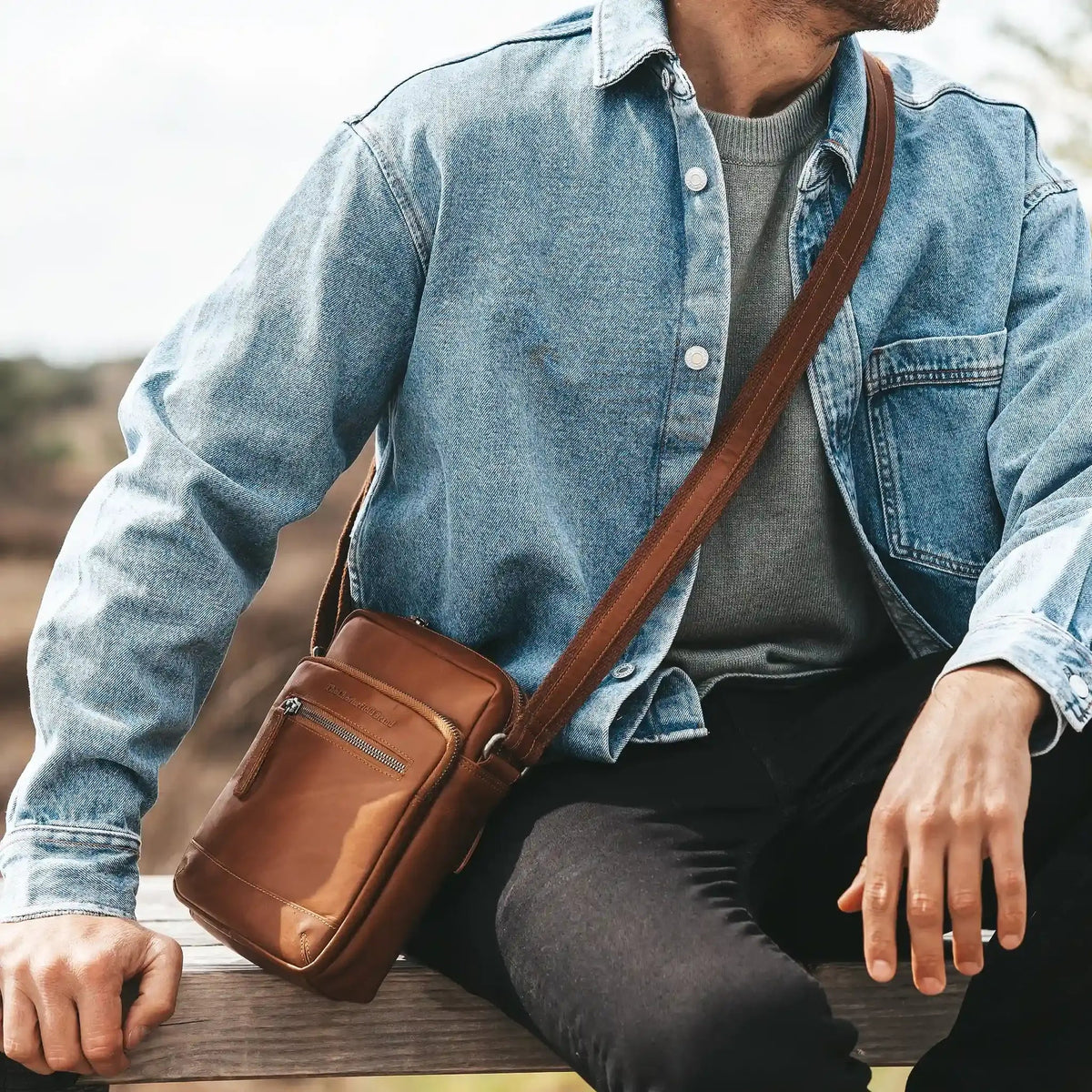 Birmingham Full-Grain Leather Crossbody Bag – alternate product view 3