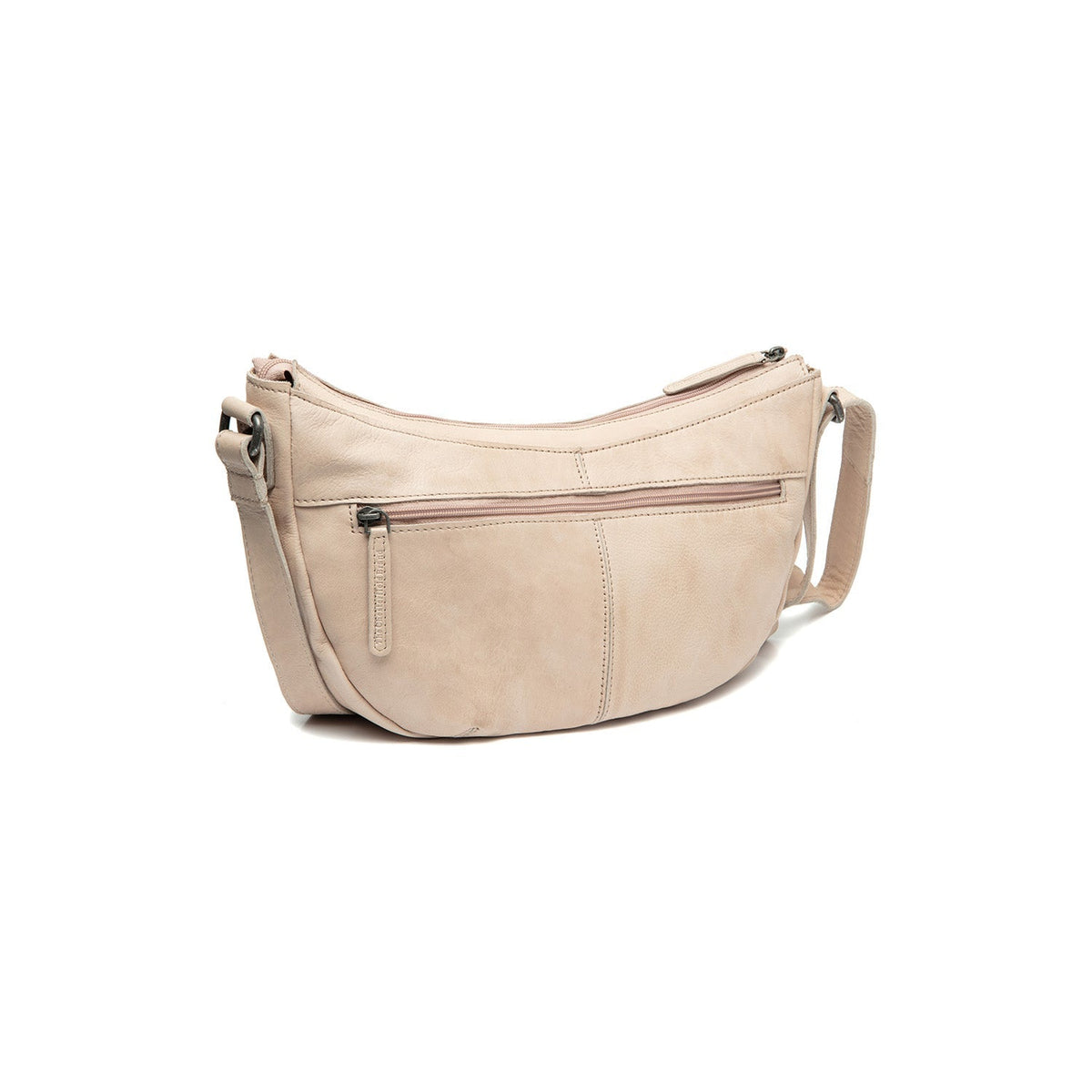100% Full-Grain Wax Pull-Up 100% Full-Grain Leather Grain Texture &amp; Handcrafted Patina Detail