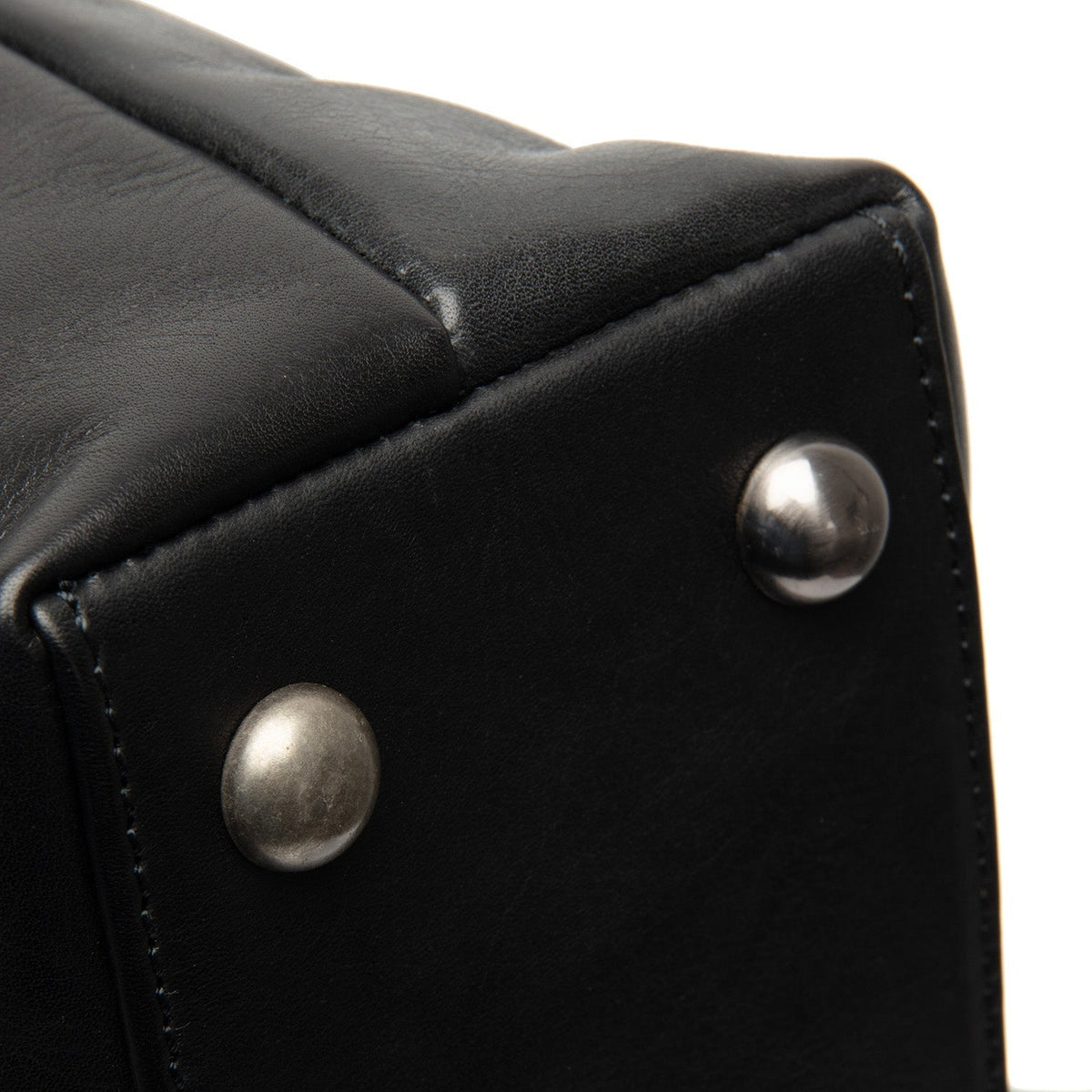 Authentic 100% Full-Grain Leather Grain Texture &amp; Heavy-Duty Seam Stitching Detail