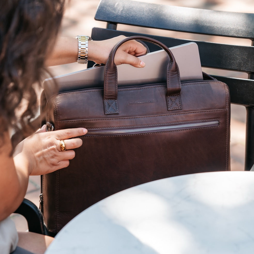 Levanto Full-Grain Leather Laptop Bag – alternate product view 2