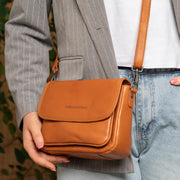 Miloa Full-Grain Leather Shoulder Bag – alternate product view 2