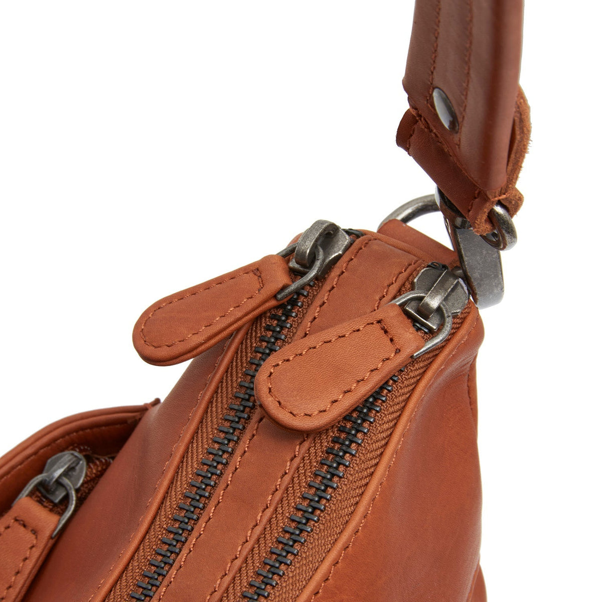 Tivra Full-Grain Leather Shoulder Bag – alternate product view 3