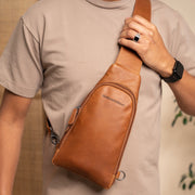 Leather Sling Bag Bowey – alternate product view 3