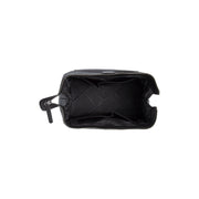 Close-Up Detail of Classic Collar &amp; Heavy-Duty Zipper Hardware on Biassa Full-Grain Leather Toiletry Bag