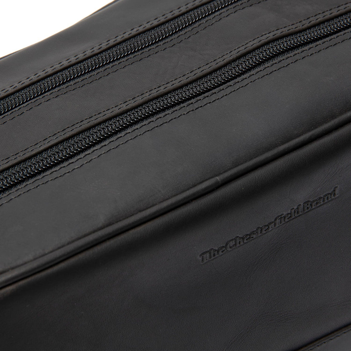 Tailored Rib Cuffs &amp; Hem Craftsmanship Construction Detail on Stacey Full-Grain Leather Toiletry Bag