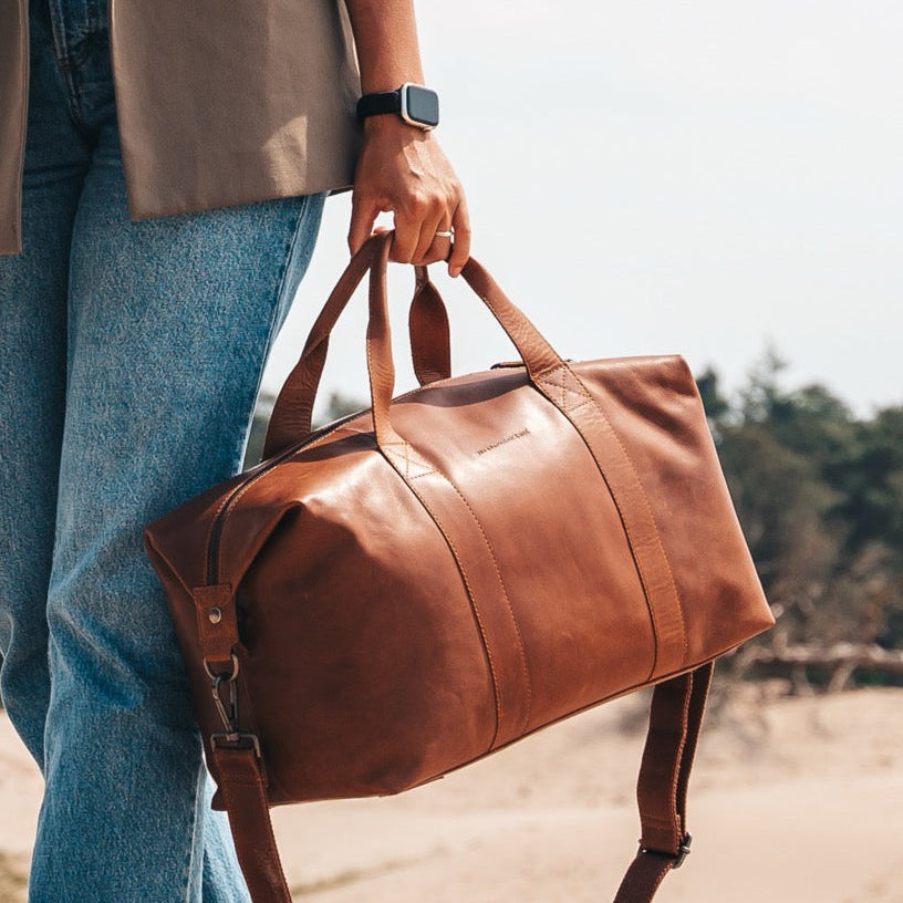 Conor Full-Grain Leather Weekender Bag – alternate product view 2