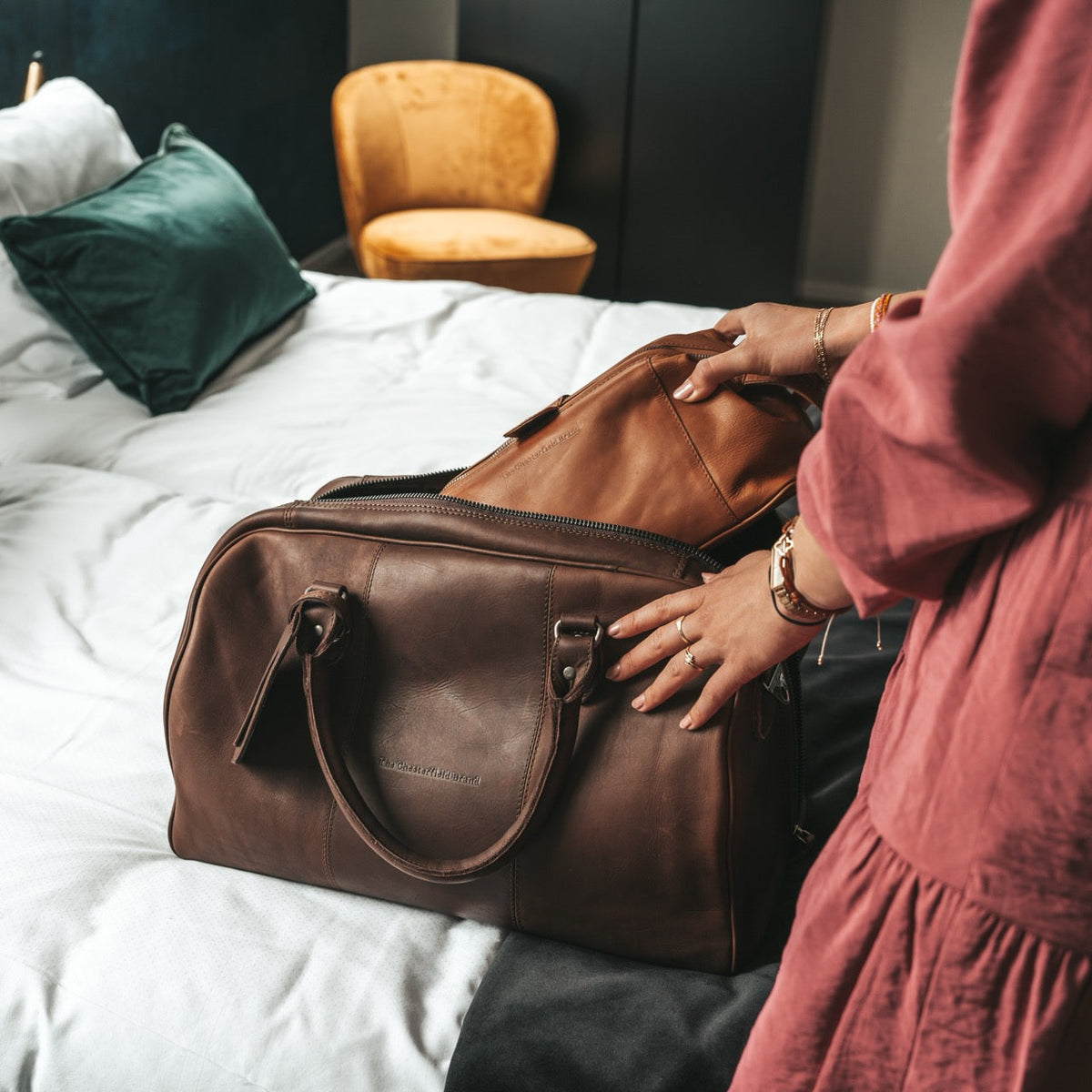 
Liam Full-Grain Leather Weekender Bag – alternate product view 3