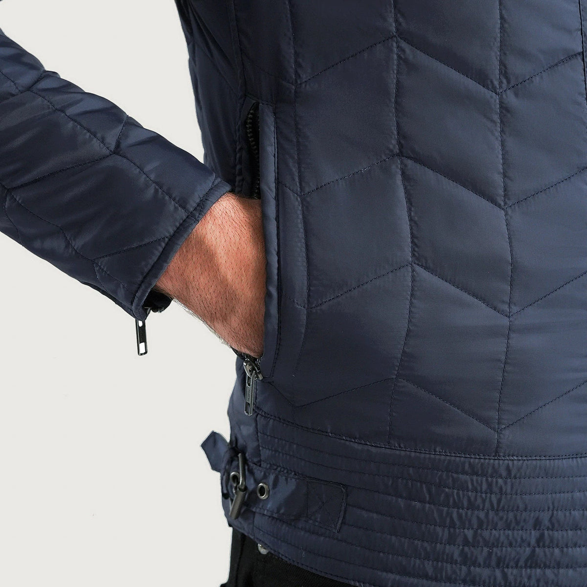 Authentic Nylon Grain Texture &amp; Heavy-Duty Seam Stitching Detail