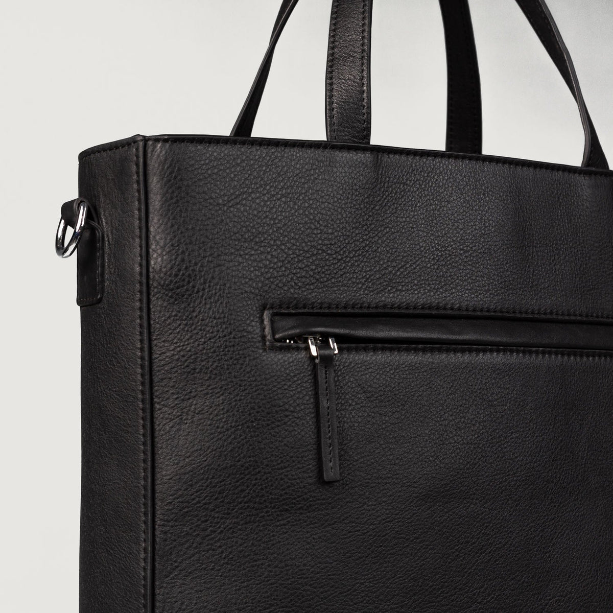 
The Poet Leather Tote Bag – alternate product view 6